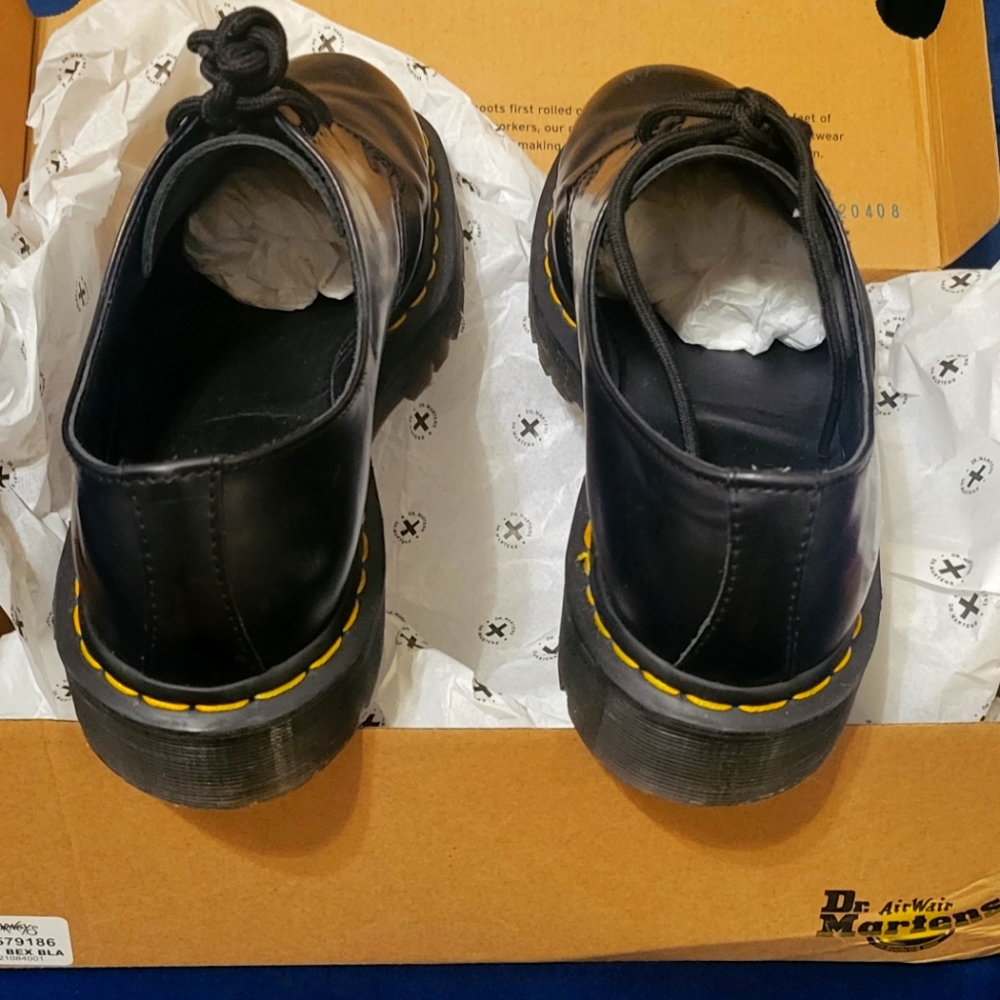 Dr. MARTENS AIR Wair 1461